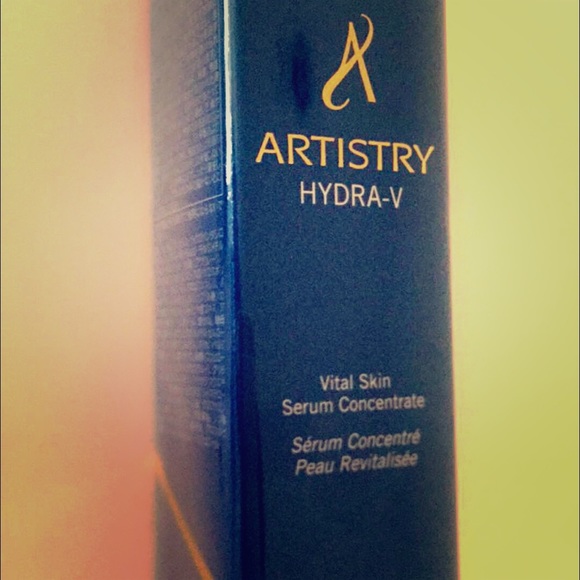 Artistry Hydra-V Vital Skin Serum Concentration - Picture 1 of 2