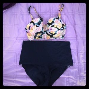 Floral Bikini top size 34E (UK)
