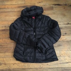 Lightweight puffer jacket