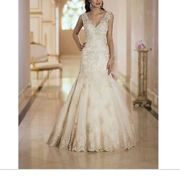 Stella York  Dresses & Skirts - Stella York wedding dress