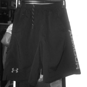 Black Under Armour Shorts for Men (loose)