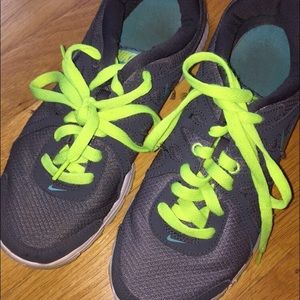 Nike running shoes, brand new condition!