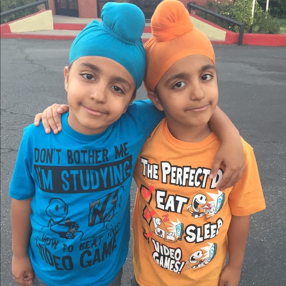 Meet your Posher, Sakshi - Picture 2 of 2