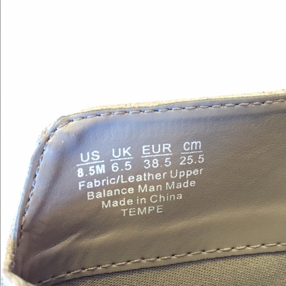 Bootie style with fringe. 3 and 1/2 inch heal - Picture 4 of 4