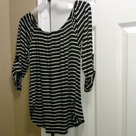 LAST ONE* Off the Shoulder Jersey Top - Picture 3 of 4