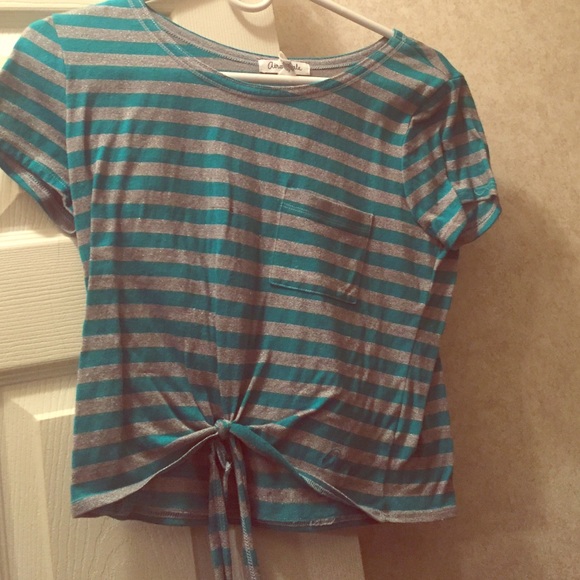 Aeropostale tie front shirt.