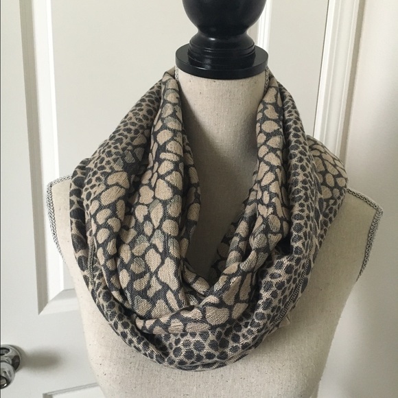 NWT Soft  Pashmina scarf - Picture 2 of 5