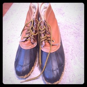 Duck boots