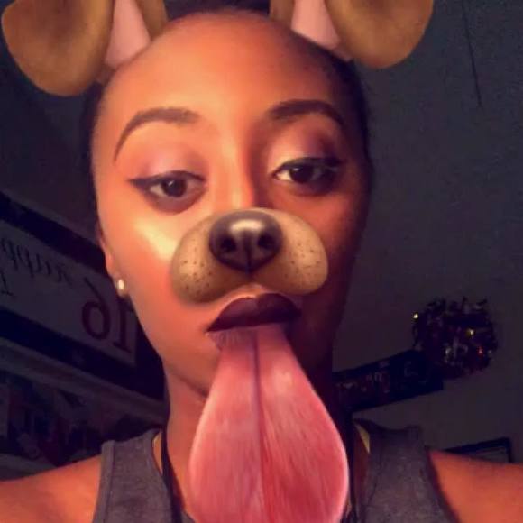 Meet your Posher, Lauryn