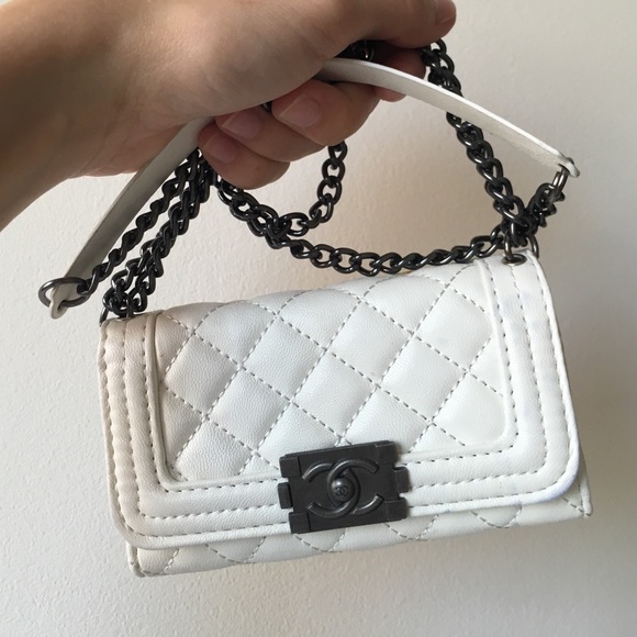 Accessories Chanel Iphone 5s Casecrossbody Poshmark