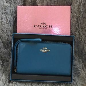 Coach zip case. New in box!