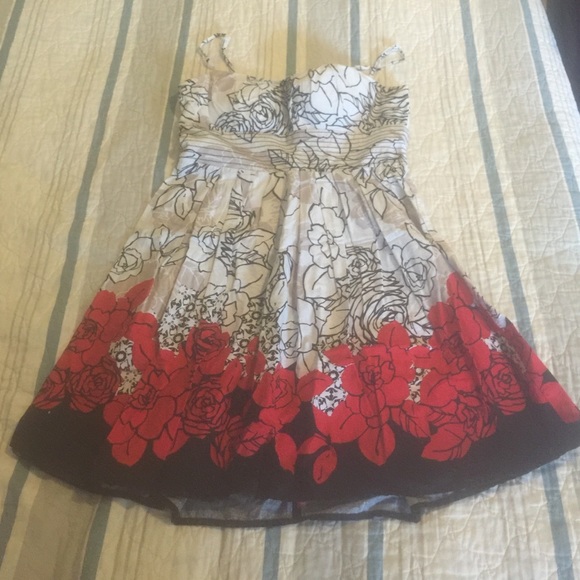 semi formal dress - Picture 1 of 4