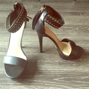 BRAND NEW Black Heels with accents and fringe