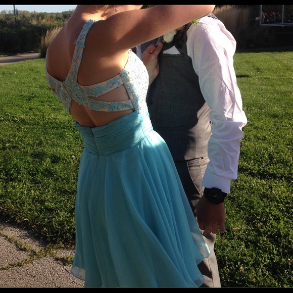 Homecoming dress - Picture 2 of 3