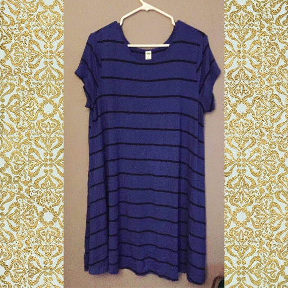 Flowy blue dress