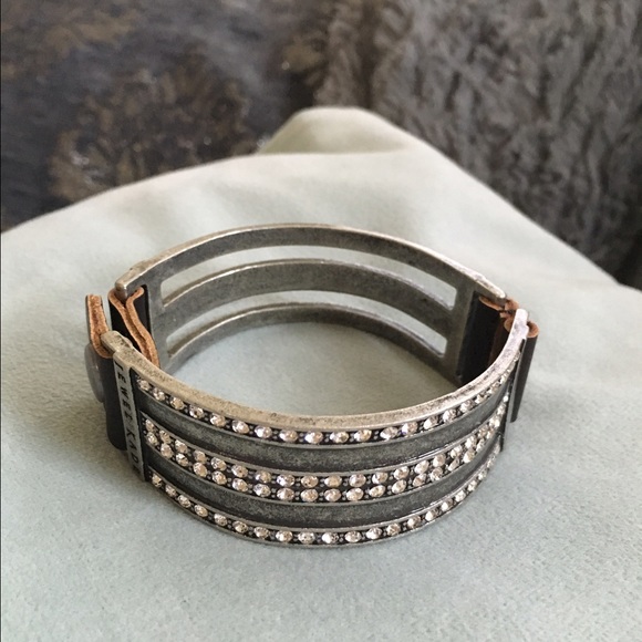 Jewel Kade Enchanted bracelet -new