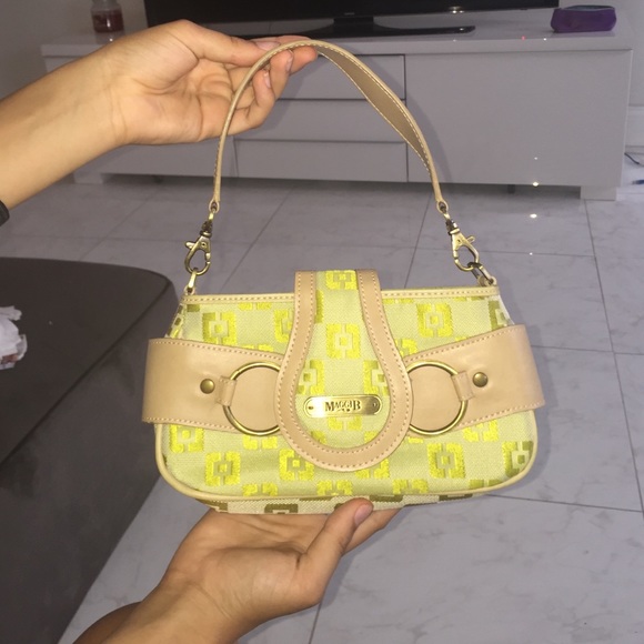 MAGGI B HAND BAG