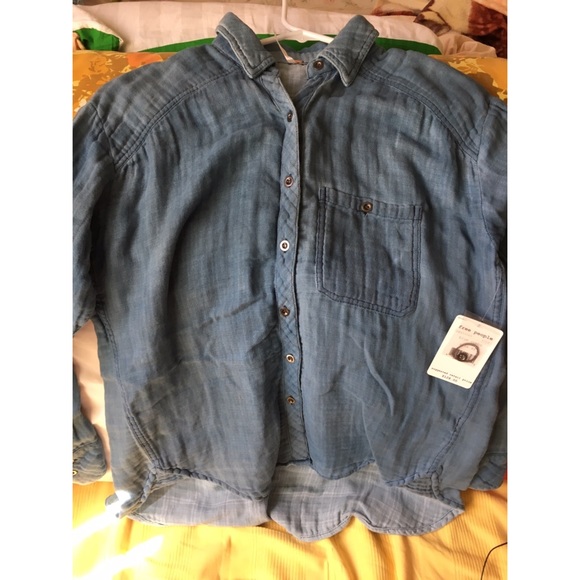 ❌SOLD! FREE PEOPLE Turn it around Shirt - Picture 4 of 4