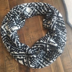 Infinity neck scarf
