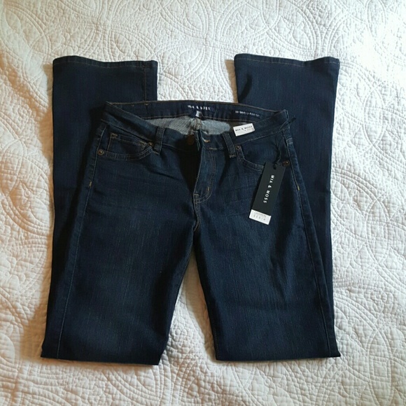 NWT Mia & Moss Victoria  slim bootcut jeans