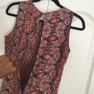 Bohemian jumpsuit with pockets.