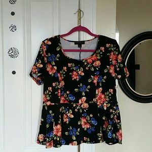 Floral Patterned Peplum Top
