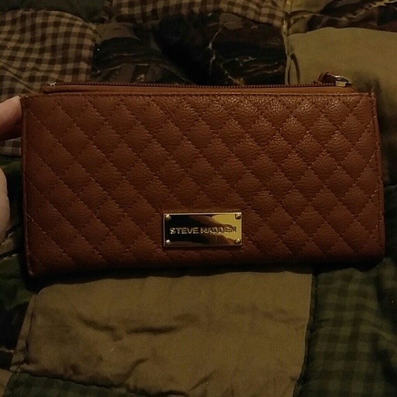 Steve Madden wallet