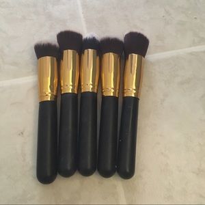 five face make up brushes!!