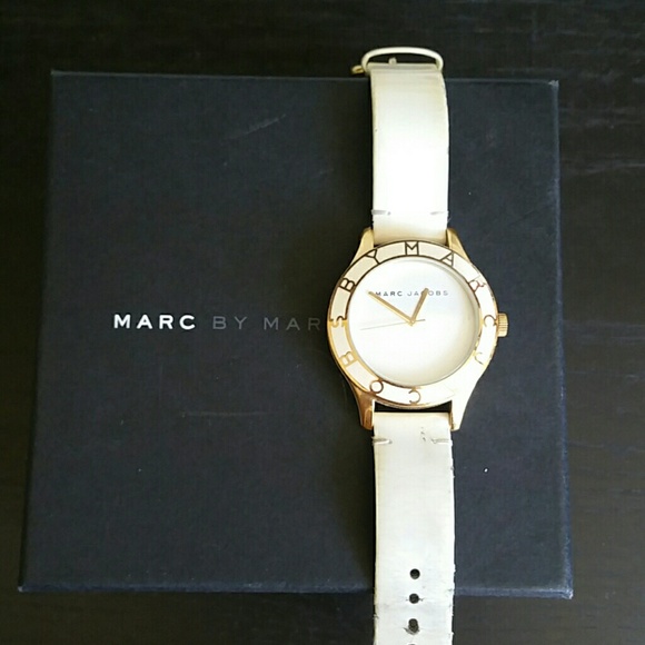 Marc by Marc Jacobs Watch MBM1100