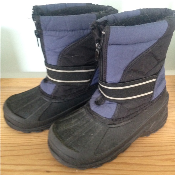 Thinsulate boys snow boots
