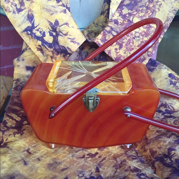 Vintage lucite handbag ✅Sold ✅ - Picture 3 of 4