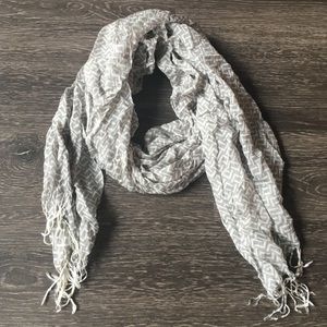 LOFT Grey and White Chevron Scarf