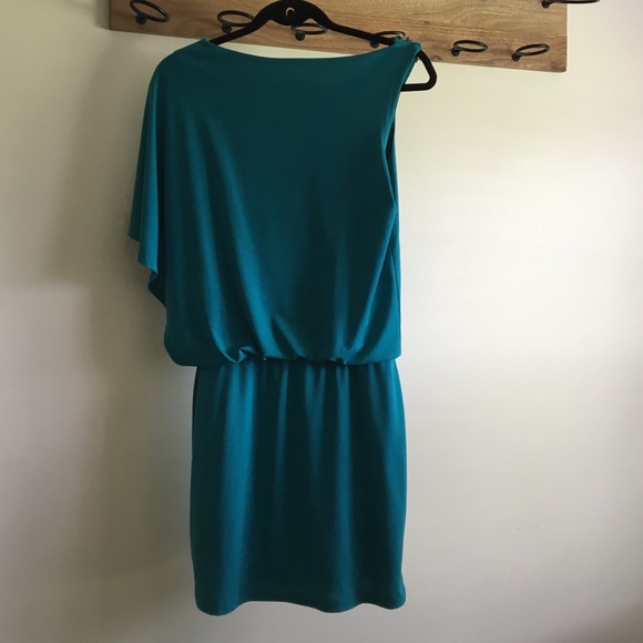 Dress - Picture 4 of 4