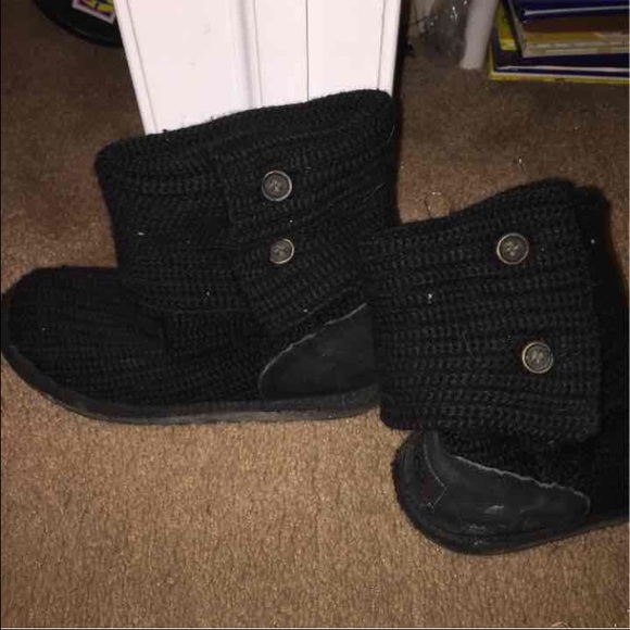 Black knit uggs