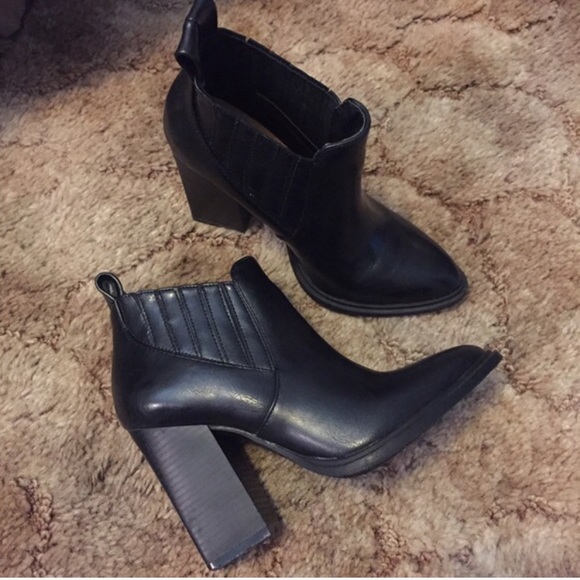 Forever 21 Shoes - Black Chunky Heel Pointed Ankle Boots