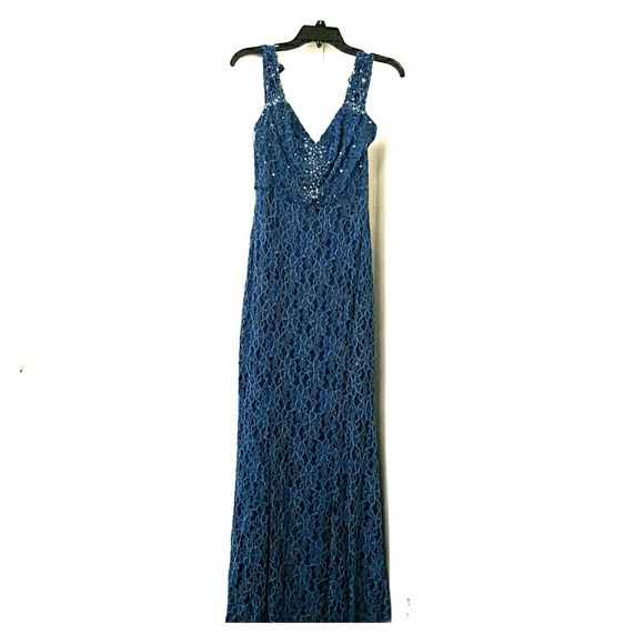 Lace Column Evening Dress by Decode