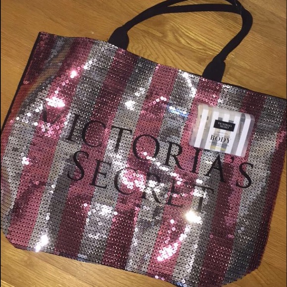 Victoria secret bag w/ body lotion, brand new!