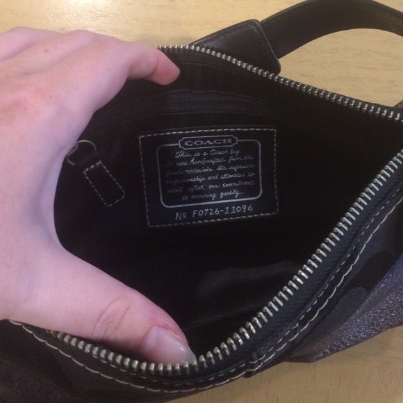 Small Coach Bag - Picture 3 of 4