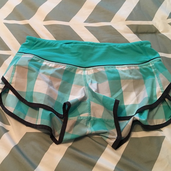 Lululemon Speed Shorts size 4