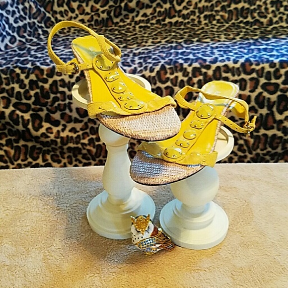 Anne klein sandles