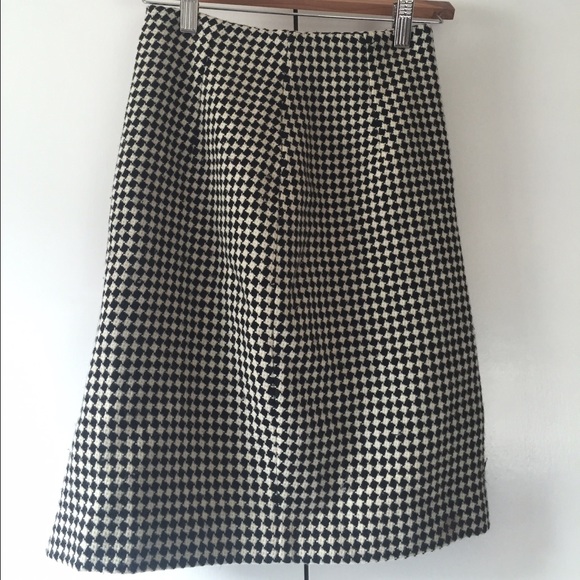 Ann Taylor retro houndstooth pencil skirt