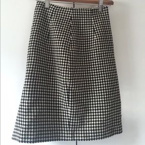 Ann Taylor retro houndstooth pencil skirt