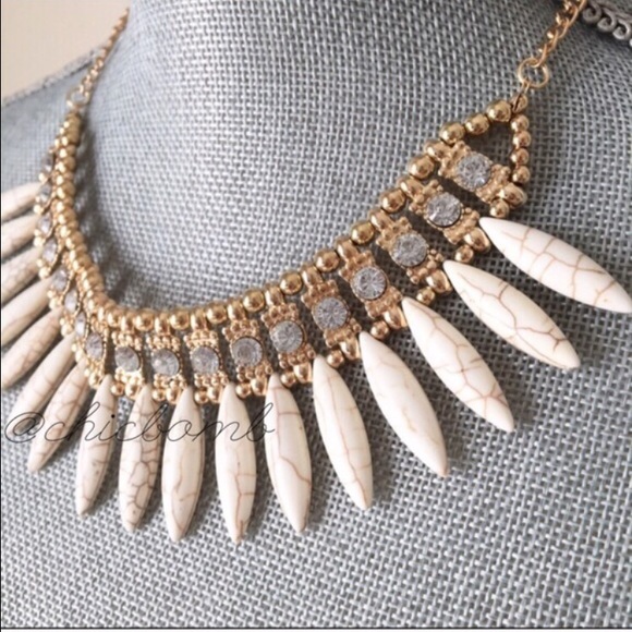 Tribal white M diamond choker necklace - Picture 2 of 4