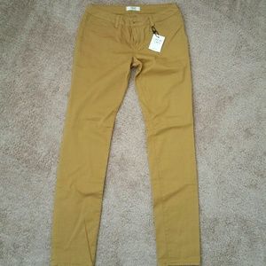 SOLD! NWT H81/Forever 21 mustard pants size 28