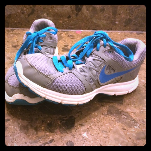 Nike relentless 2, women's 8.