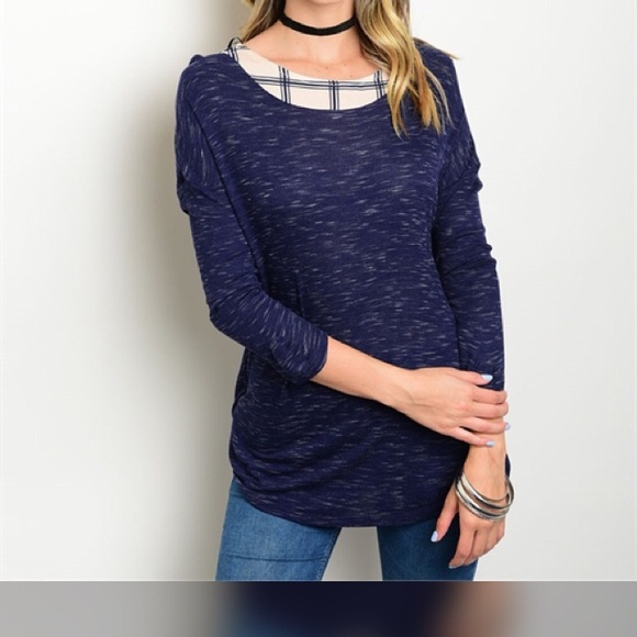 🆕Heathered Navy & Pale Peach Top - Picture 2 of 4