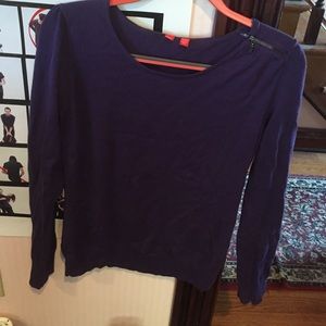 Light Sweater with zipper sides