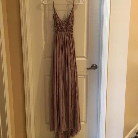 GORGEOUS backless dress!!