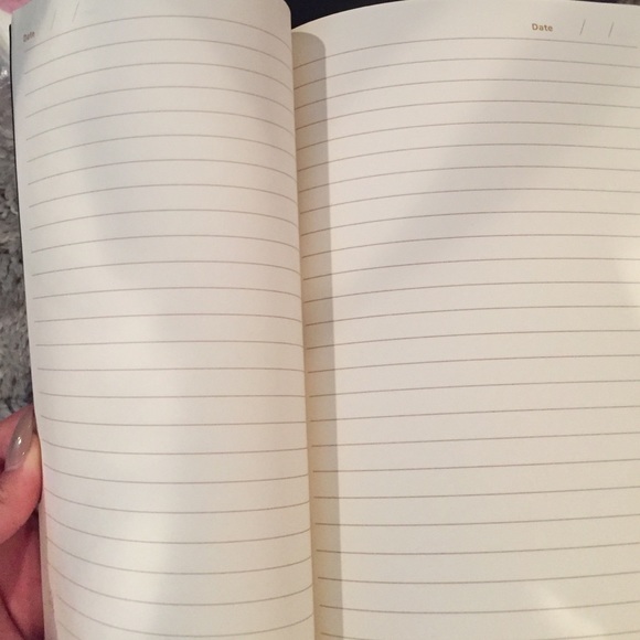 LAST 🚨 RARE 💎 2 - Oakley paperback notebook - Picture 2 of 2