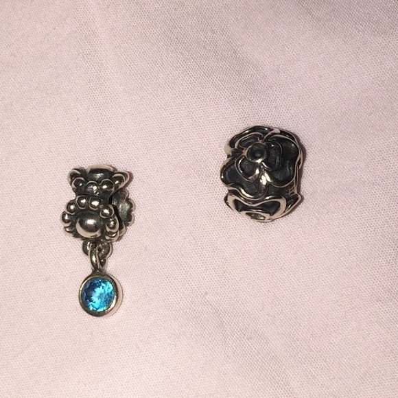 Pandora retired authentic 💋💄